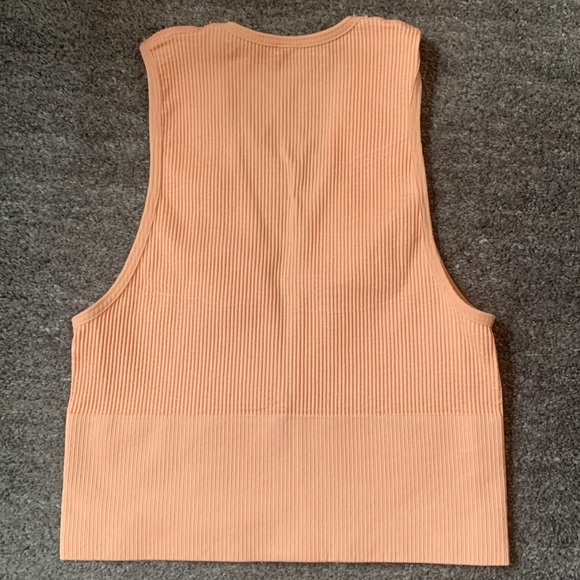 Urban Outfitters Hailey tank - Picture 3 of 5